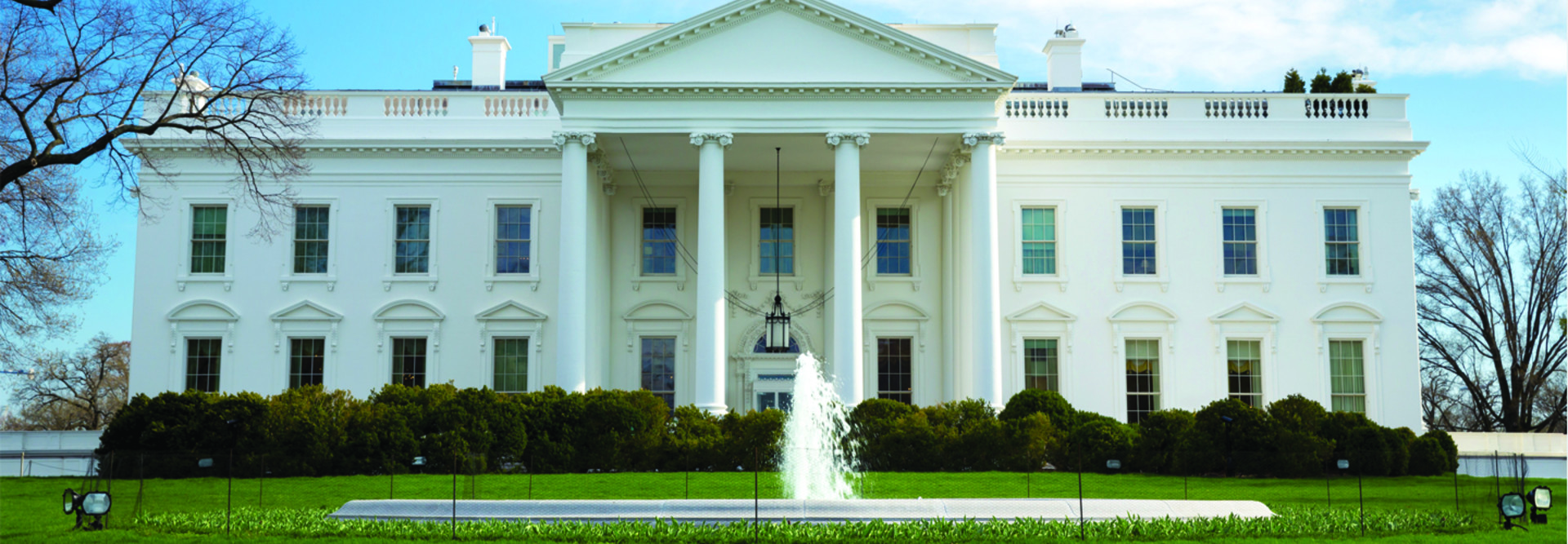 White House on a sunny, snow-free winer day