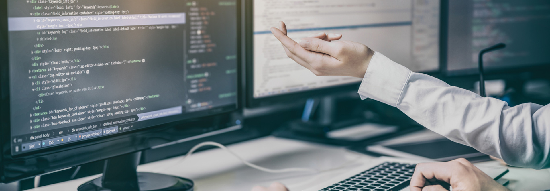 What are microservices 