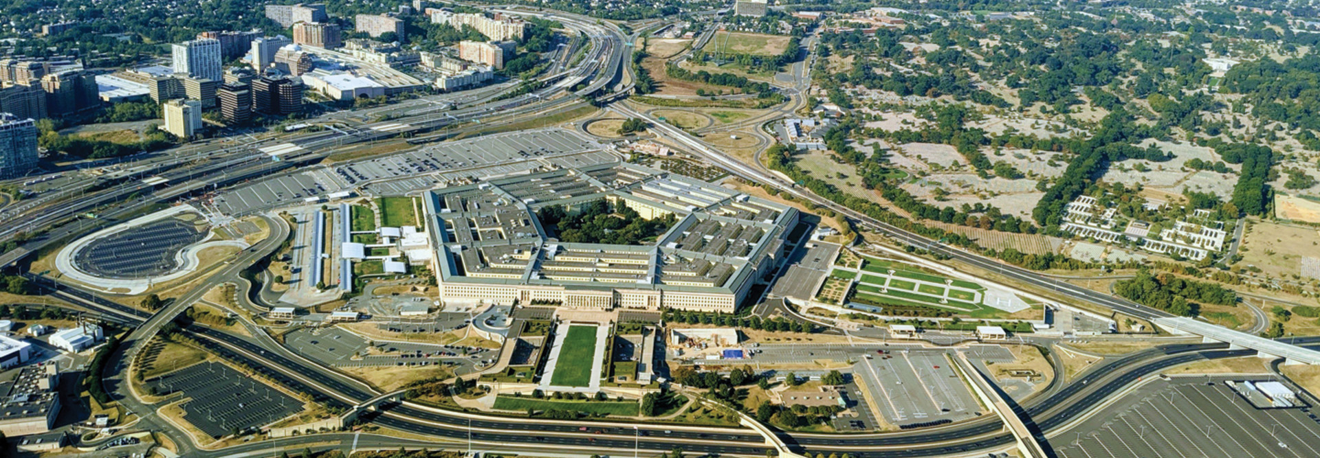 Aerial view of the Pentagon building