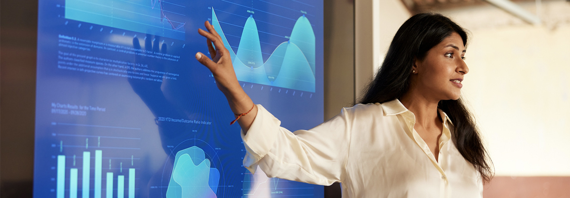Employee discussing data analytics