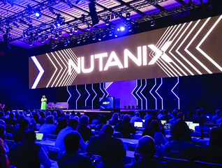 Nutanix speaker on stage