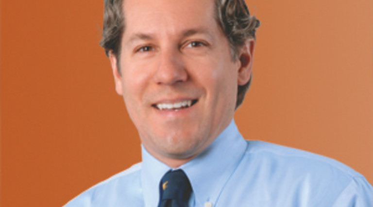 Balancing Protection and Service in a Mobile Environment