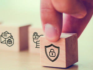 Wooden blocks with IT symbols